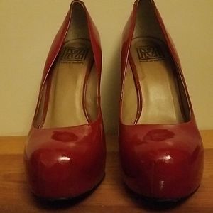 Red Patent Leather Stileto Platform Pumps